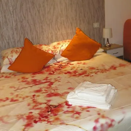 Lovely Vatican Vendégház 4*