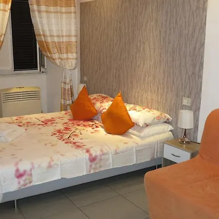 Πανσιόν Lovely Vatican