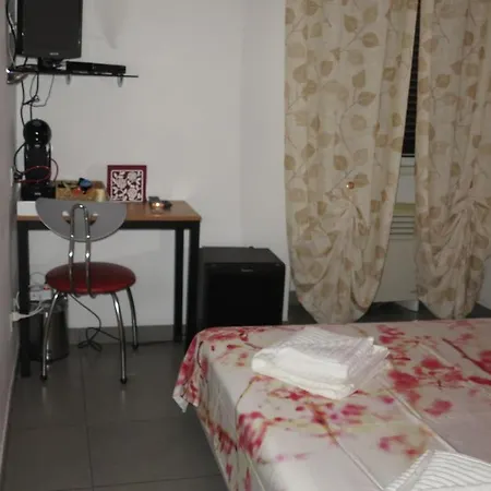 Πανσιόν Lovely Vatican 4*